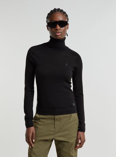 Core Slim Turtle Neck Knitted Sweater